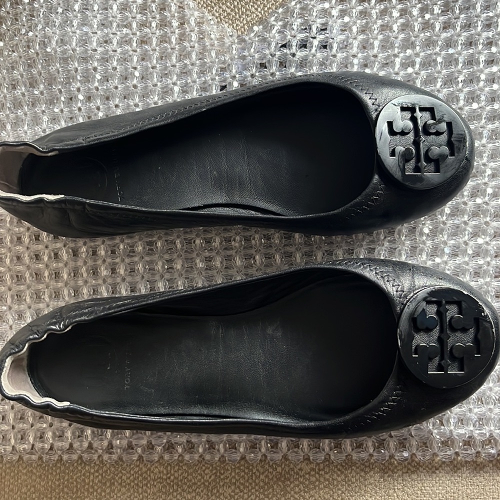 Tory Burch Reva flats size 9